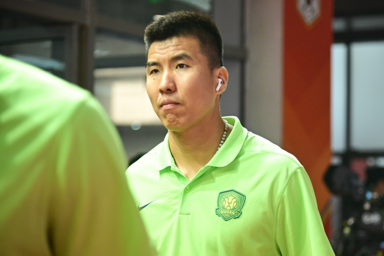 星空体育官网-赵宇：王刚与国安续约一年，杨立瑜还有一年合同