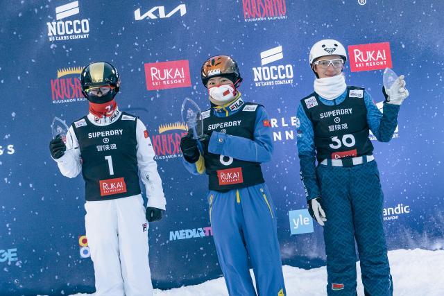 Starrysky Spor-赛季首秀徐梦桃“多喜临门” 孔凡钰重返最高领奖台